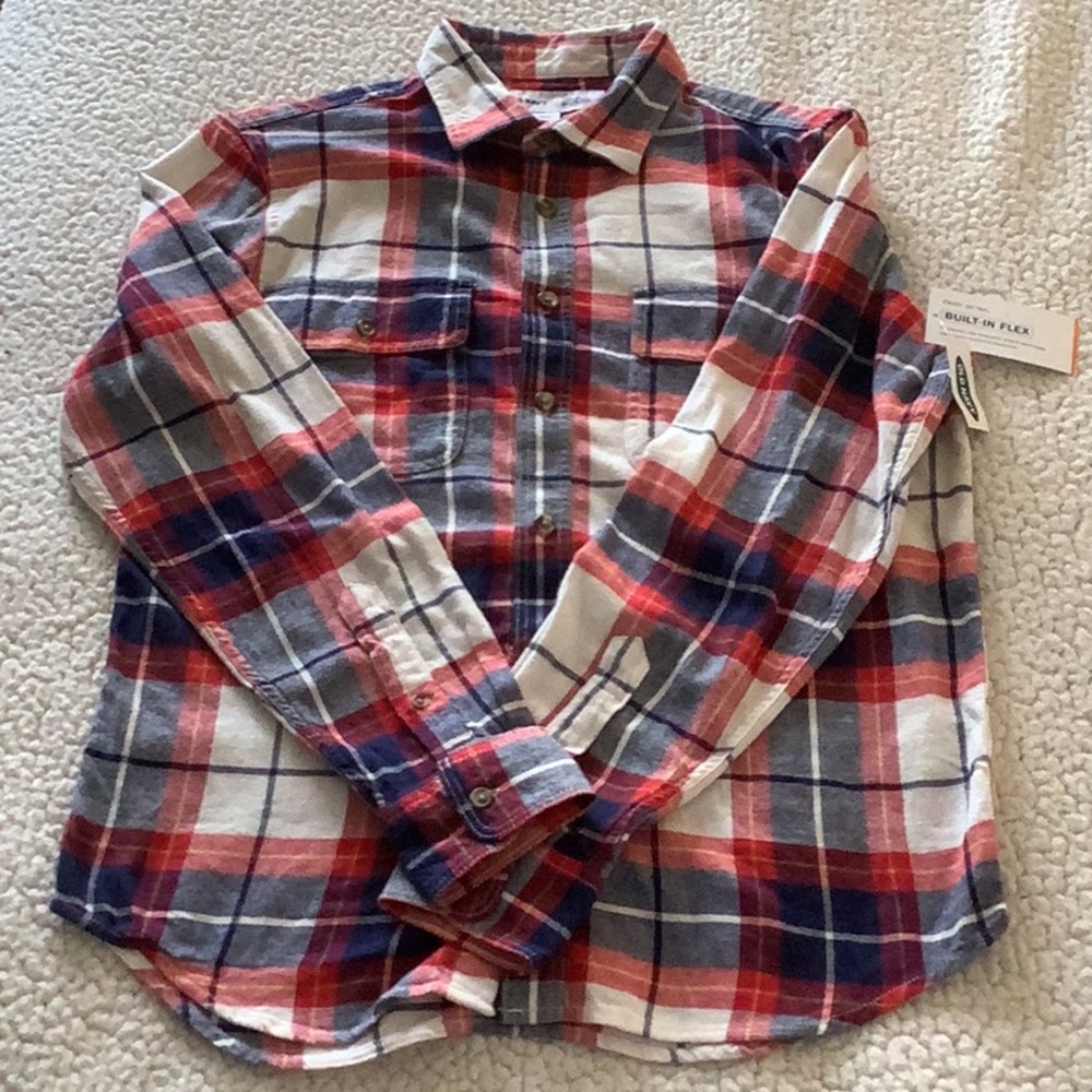 NWT Old Navy men’s flannel patterned built-in flex shirt size small.